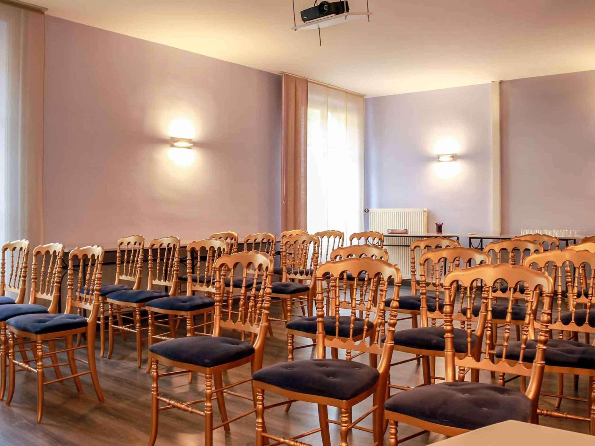 Hotel Mercure Saint-Nectaire Spa & Bien-Etre ภายนอก รูปภาพ