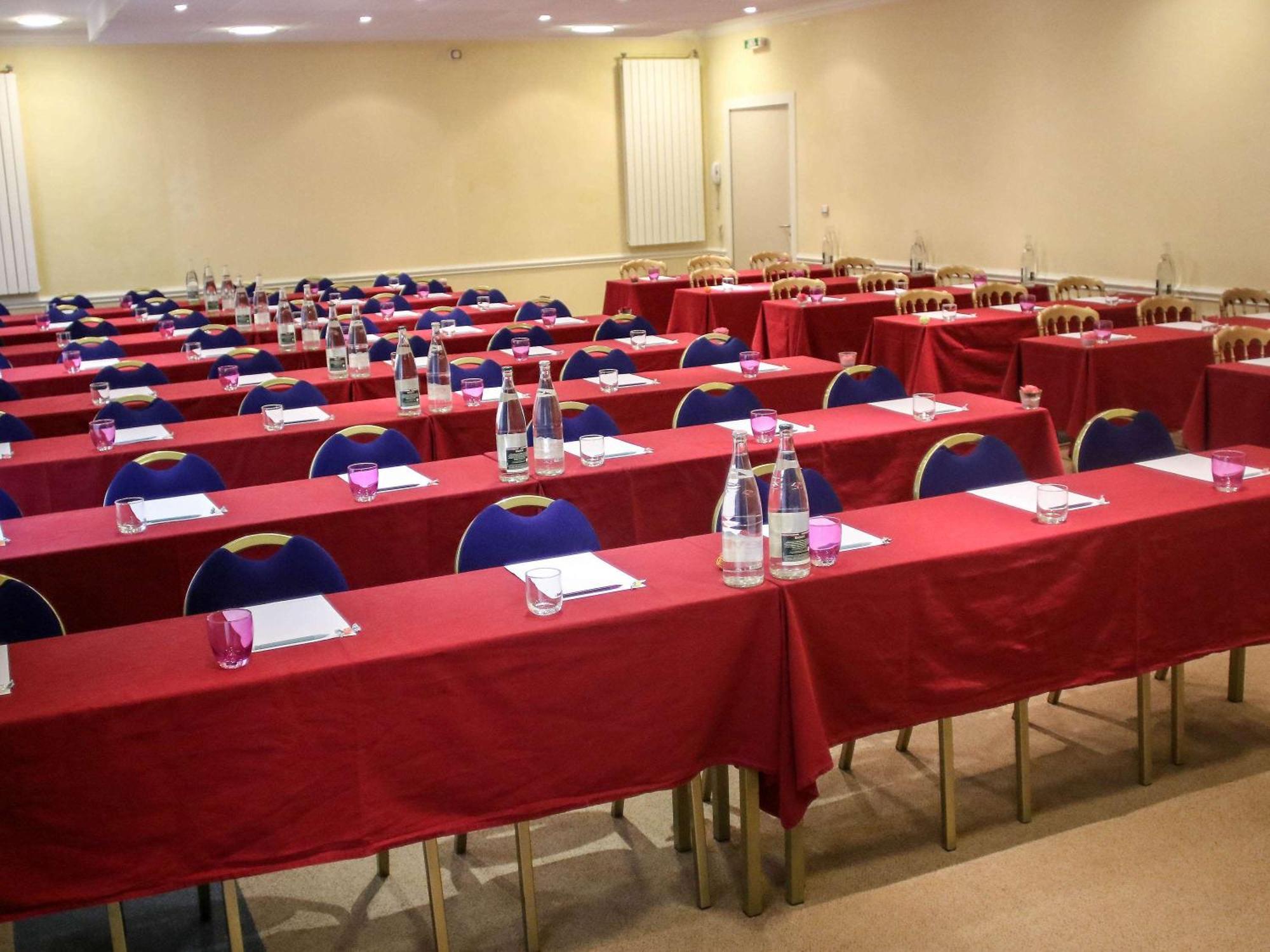 Hotel Mercure Saint-Nectaire Spa & Bien-Etre ภายนอก รูปภาพ