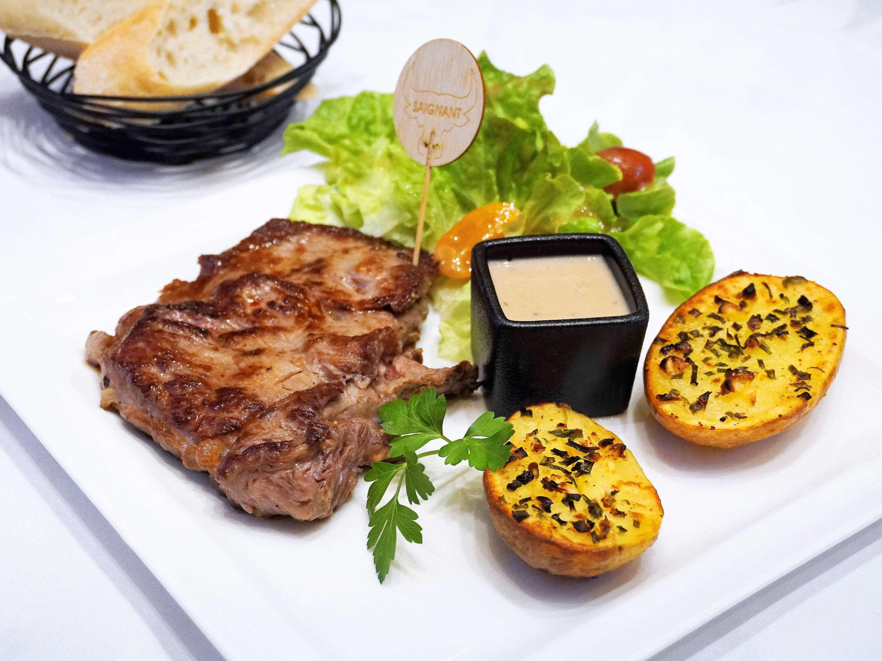 Hotel Mercure Saint-Nectaire Spa & Bien-Etre ภายนอก รูปภาพ